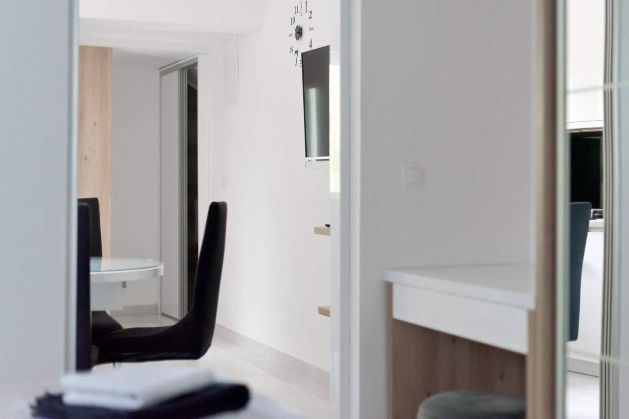 Apartment White Pearl Razanac Exterior photo