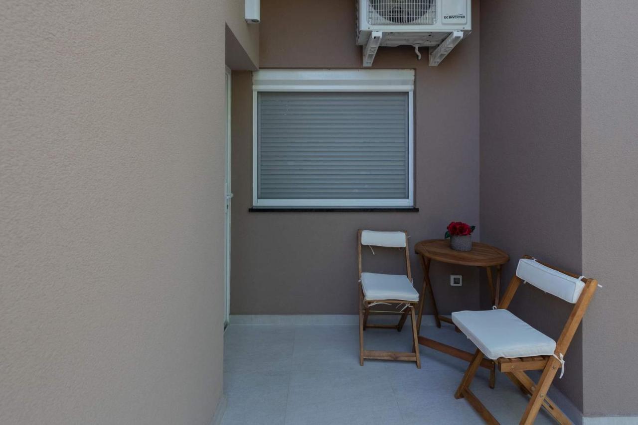 Apartment White Pearl Razanac Exterior photo